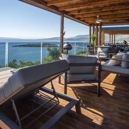 Seaside Deluxe Escape At - Two Bedroom Mobile With Hot-tub Vikendica