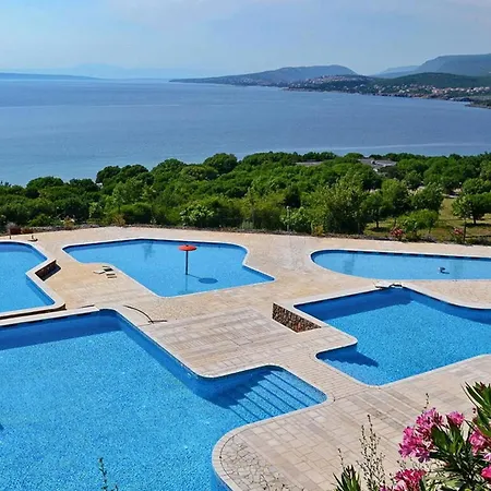 Ferienhaus Seaside Deluxe Escape At - Two Bedroom Mobile With Hot-tub Klenovica