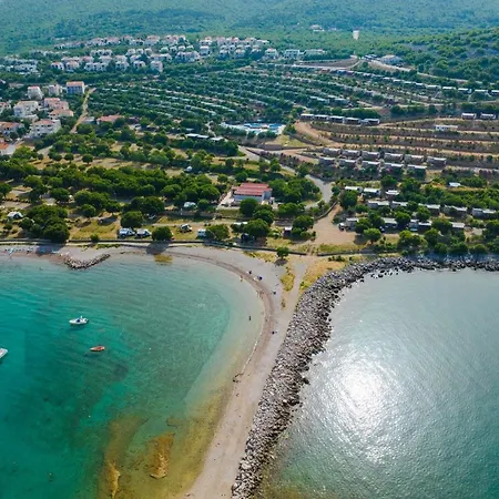 Ferienhaus Seaside Deluxe Escape At - Two Bedroom Mobile With Hot-tub